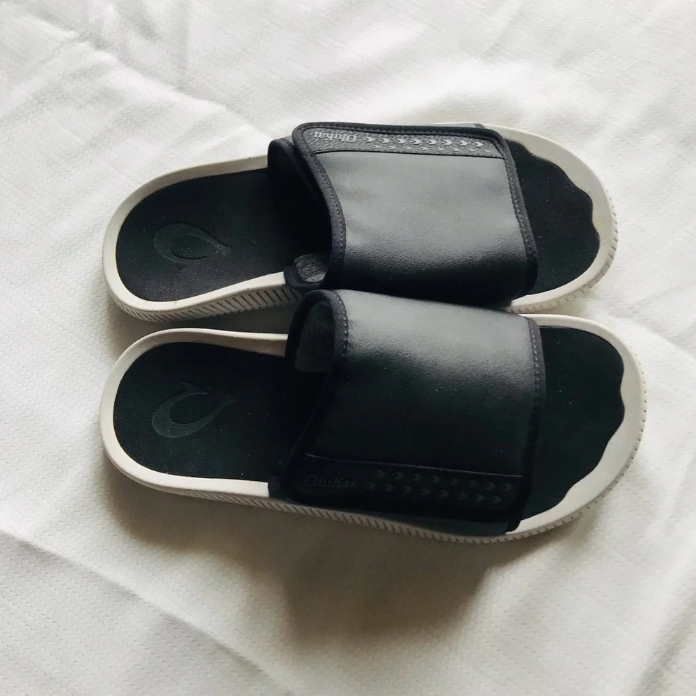 OOFOS comfortable black